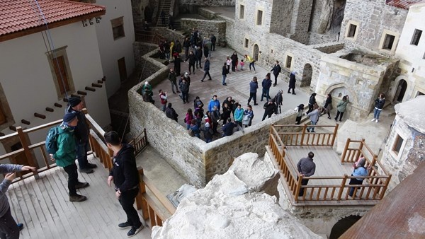 Sümela’ya bayramda ziyaretçi akını. Foto Haber 10