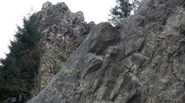 Trabzon'da dağcılar, 'ölüm yamacı'nda riskli kaya avında. Foto Galeri 4