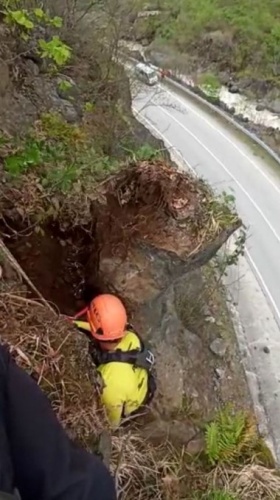 Trabzon'da dağcılar, 'ölüm yamacı'nda riskli kaya avında. Foto Galeri 5