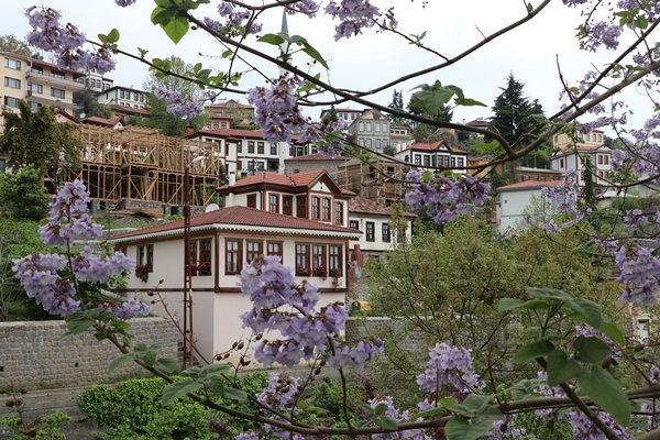 Akçaabat'taki tarihi Orta Mahalle gezginlerin rotasında. Foto Haber 10