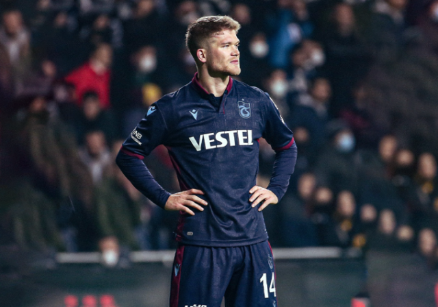 Cornelius kutlamaları anlattı: Kramponlarımı ayaklarımdan çıkardılar. Foto Galeri 8