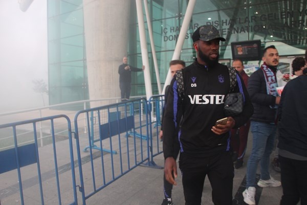 Trabzonspor, Hatay’da coşku ile karşılandı. Foto Galeri 14