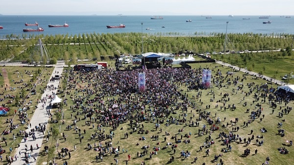 Trabzonspor taraftarı Yeni Kapı'da! Muhteşem kareler...Foto Galeri 21