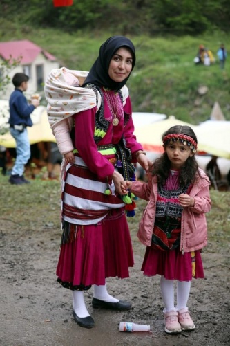 Trabzon'da pandemi sonrası ilk şenlik coşkusu. Foto Haber 11