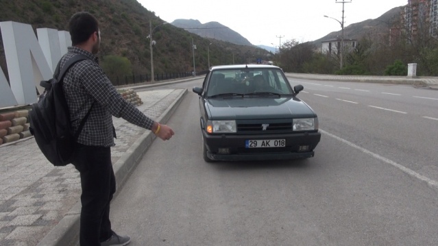 Gümüşhane'den yola çıktı! Otostopla 5 bin TL'ye 14 ülkede, 120 şehir gezdi. Foto Haber 3