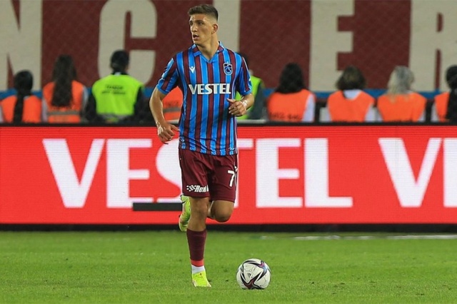 Fransız ekibi Trabzonspor'un genç yıldızı için harekete geçti! Burak Yılmaz'ı devreye soktular. Foto Haber 4