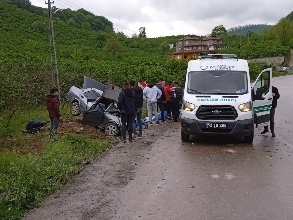 Ordu'da hastaneye giderken kaza! Baba ile kızını ölüm ayırdı. Foto Haber 3