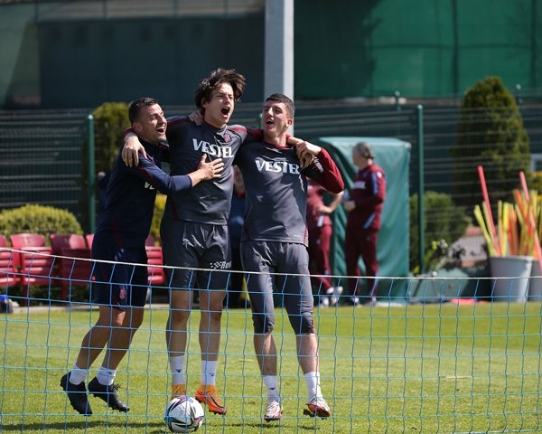 Trabzonspor’da Gervinho Sürprizi! Geri döndü. Foto Haber 4