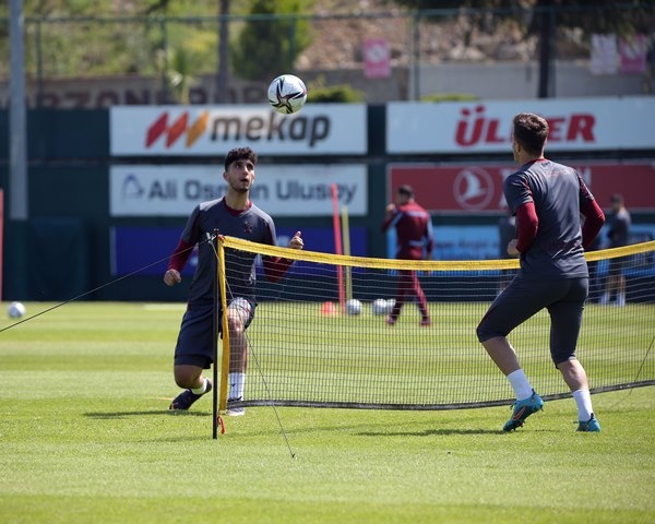Trabzonspor’da Gervinho Sürprizi! Geri döndü. Foto Haber 14
