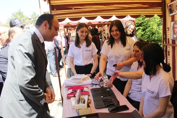 Trabzon’da ‘Mesleki Tanıtım ve Yönlendirme Günleri’ büyük ilgi görüyor. Foto Galeri 6