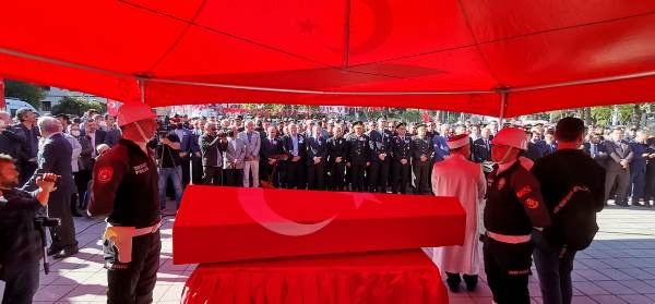 Ordulu şehit polis son yolculuğuna uğurlandı. Foto Haber 8