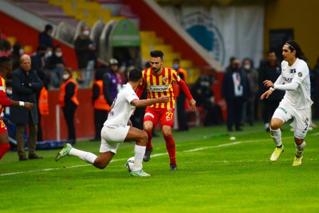 Adı Trabzonspor ile anılan isimden açıklama: İstediklerini duydum ama... Foto Haber 6