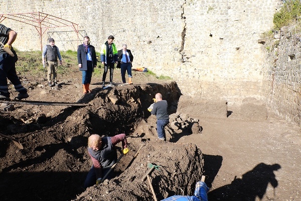 Trabzon'da Akçakale'den tarih fışkırdı! Kazılarda sona gelindi. Foto Galeri 7