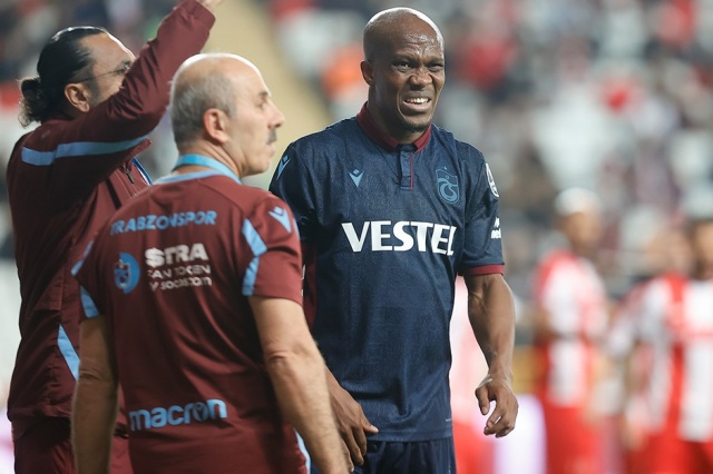 "Her şartı kabul ettik" demişlerdi Nwakaeme ile Trabzonspor arasında yeni kriz.  Foto Haber 9