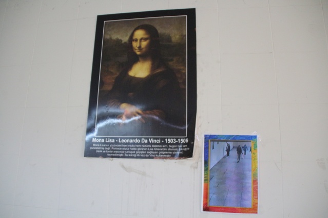 Rize'de alt geçide tuvaletini yapanların fotoğraflarını astılar. Foto Haber 5