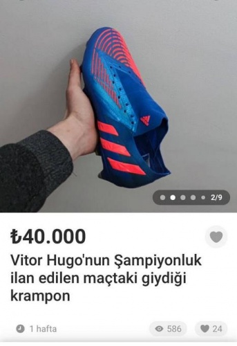 Trabzonsporlu Hugo'nun kramponlarının biri satışta diğeri fanusta! Foto Haber 5