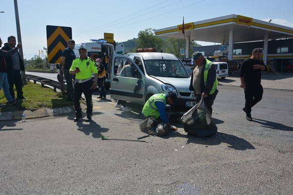 Trabzon yolunda kaza! Ünlü oyuncunun ailesi yaralandı. Foto Haber 3