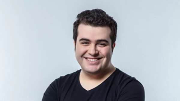 Trabzon yolunda kaza! Ünlü oyuncunun ailesi yaralandı. Foto Haber 6