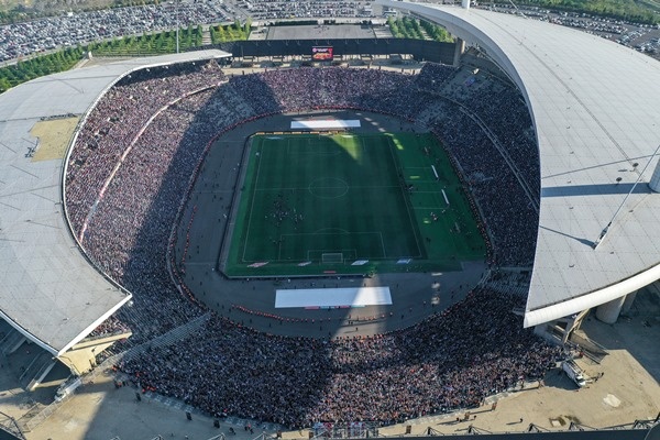 Trabzonspor İstanbul’da kupa ile taraftarını selamladı. Foto Haber 13