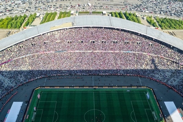 Trabzonspor İstanbul’da kupa ile taraftarını selamladı. Foto Haber 8