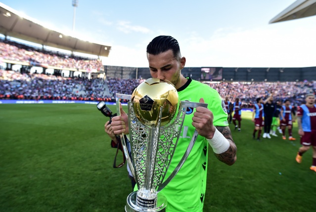 Trabzonspor İstanbul’da kupa ile taraftarını selamladı. Foto Haber 19