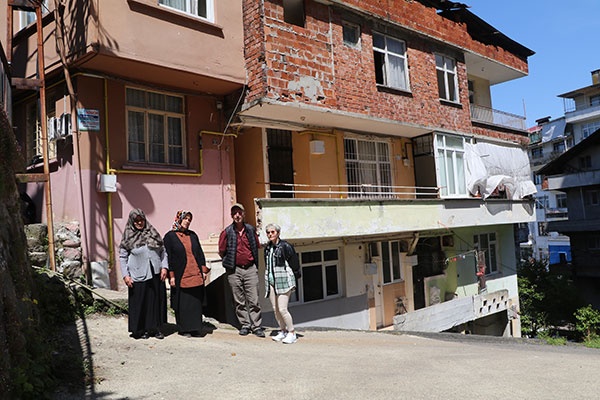 Rize'de bitmeyen kamulaştırma sorunu! Çürük raporu iddiası. Foto Haber 3