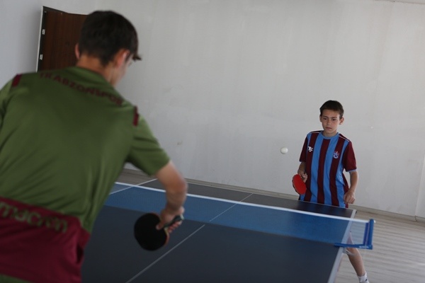 Trabzon'da kalan Ukraynalı çocuklar Türkiye'ye müteşekkir.Foto Haber 12