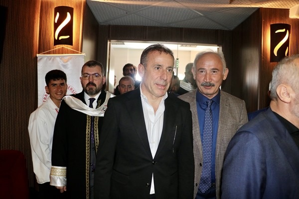 Abdullah Avcı'ya fahri doktora unvanı verildi. Foto Haber 8