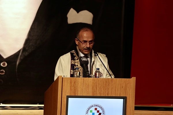 Abdullah Avcı'ya fahri doktora unvanı verildi. Foto Haber 19