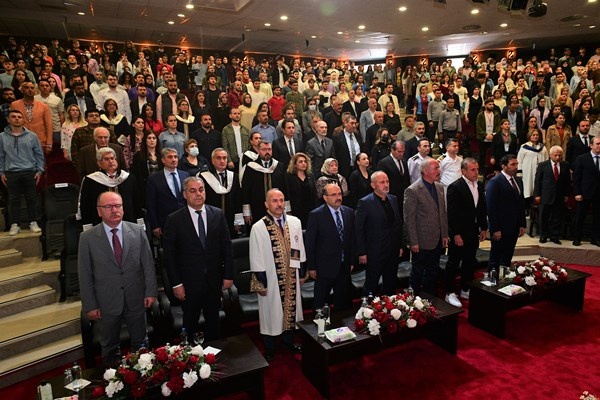 Abdullah Avcı'ya fahri doktora unvanı verildi. Foto Haber 3