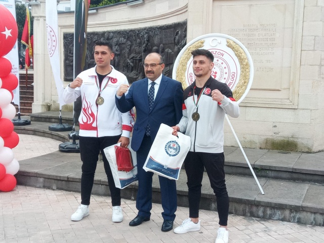 Trabzon'da 19 Mayıs coşku ile kutlandı. Foto Haber 4