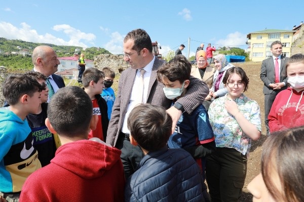 Akçaabat Akçakale Kalesi’nde öğrenciler kazı yaptı. Foto Haber 3