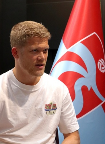 Cornelius, şampiyonluğu anlattı: “3 defa Danimarka'da şampiyonluk yaşadım ama buradaki kadar büyüğünü görmedim” Foto Haber 5