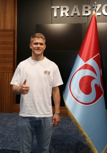 Cornelius, şampiyonluğu anlattı: “3 defa Danimarka'da şampiyonluk yaşadım ama buradaki kadar büyüğünü görmedim” Foto Haber 7