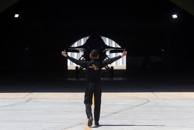 SOLOTÜRK yeni manevrasıyla F-16 sınırlarını aştı. Foto Haber 9