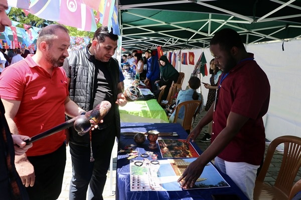 Trabzon'da "9. Uluslararası Öğrenci Buluşması" Foto Haber 10
