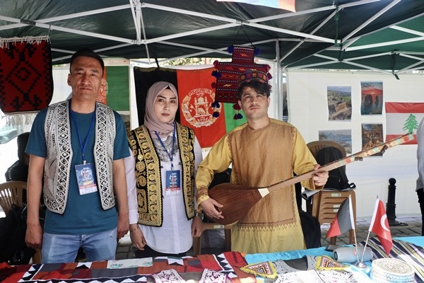 Trabzon'da "9. Uluslararası Öğrenci Buluşması" Foto Haber 14