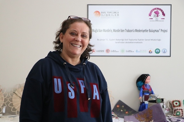 Karadeniz'in yöresel kumaşı "feretiko" yurt dışı pazarında. Foto Haber 6