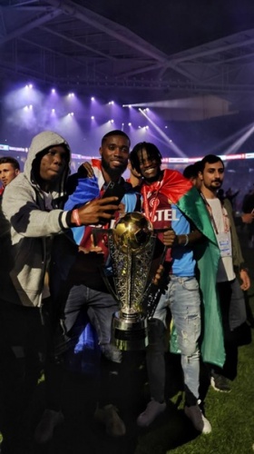 Djaniny'den ayrılık itirafı! "Abdullah Avcı ile konuşmuştum" Foto Haber 9