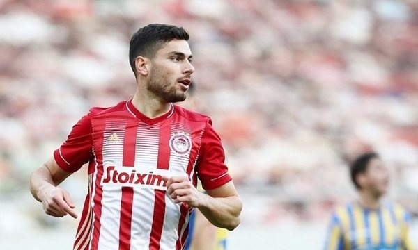 Trabzonspor ile Fenerbahçe şimdi de transferde karşı karşıya. Foto Haber 2