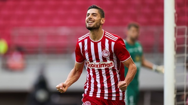 Trabzonspor ile Fenerbahçe şimdi de transferde karşı karşıya. Foto Haber 5