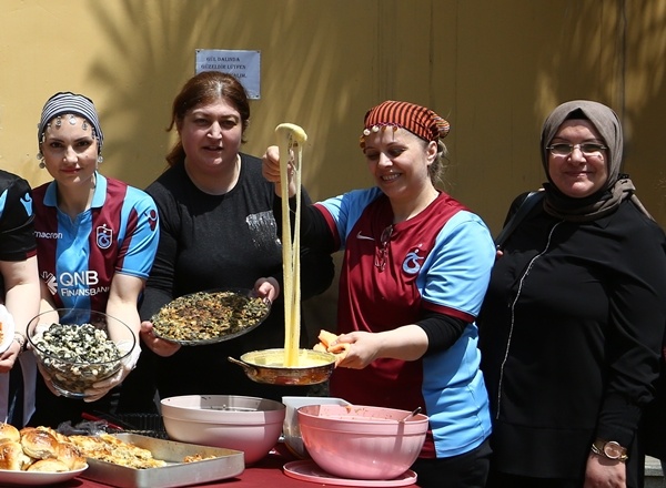 Trabzon'da yöresel tatlar tanıtıldı 7