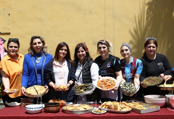 Trabzon'da yöresel tatlar tanıtıldı 4