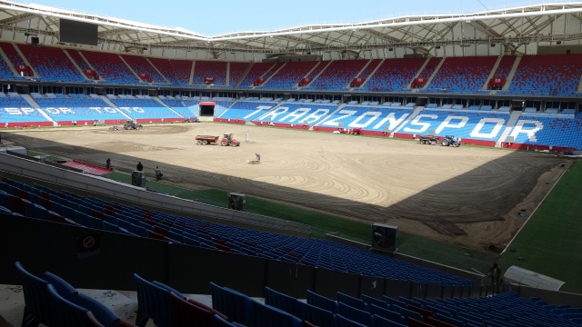 Şampiyonluk kutlamaları sonrası Trabzonspor'un stadı sil baştan yenileniyor. Foto Haber 3
