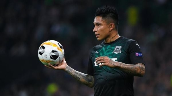 Trabzonspor'a iki yönlü sol bek. Foto Galeri 6