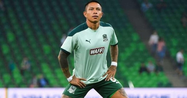 Trabzonspor'a iki yönlü sol bek. Foto Galeri 2