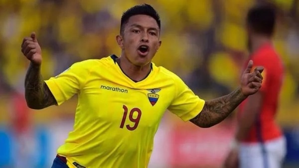 Trabzonspor'a iki yönlü sol bek. Foto Galeri 3