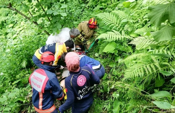 Trabzon'da balkondan düştü, 100 metrelik dik yamaçta yuvarlandı. Foto Haber 6
