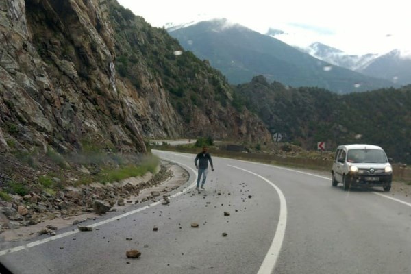 Gümüşhane’de aşırı yağış sele neden oldu. Foto Haber 3