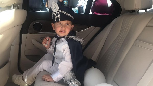 Vali Sonel, makam aracını sünnet çocuğu ‘Ayaz Efe’ye tahsis etti. Foto Haber 2